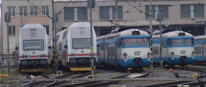 Vlaky jezdí v Praze v systému PID už 25 let