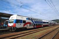 Vlaky jezdí v Praze v systému PID už 25 let