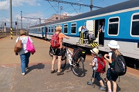 České dráhy loni opět přepravily více handicapovaných cestujících