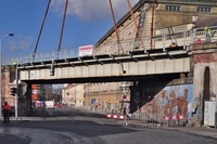 V Praze a Plzni šly k zemi železniční mosty