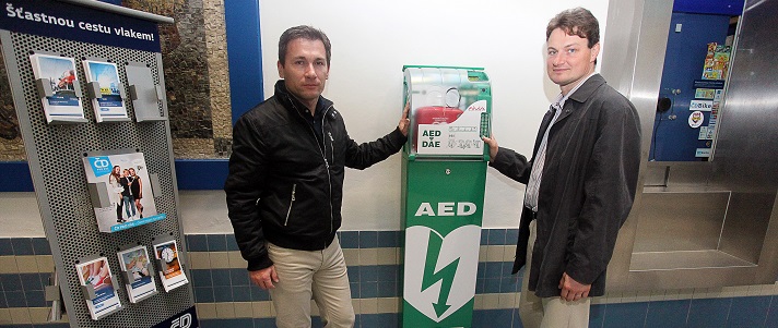 Defibrilátor na ústeckém nádraží pomůže zachránit život
