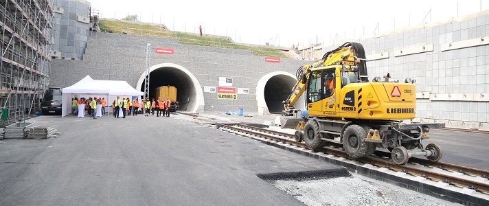 První vlak projede Ejpovickým tunelem v listopadu
