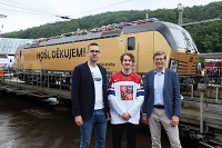 Hokejový triumf připomíná zlatý Vectron Českých drah 